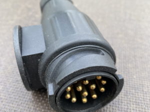 13 poliger Stecker für Anhänger